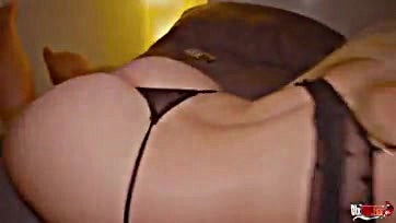 Stepson's dick gets stiff seeing stepmom's bare butt