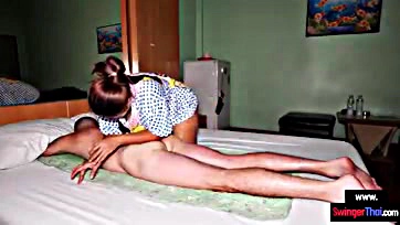 Thai BBW gives man a happy ending massage