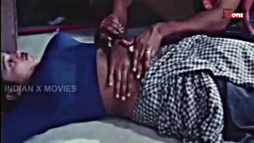 Watchman's oily fingers stimulate Mallu's passionate desires