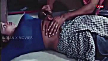 Watchman's oily fingers stimulate Mallu's passionate desires