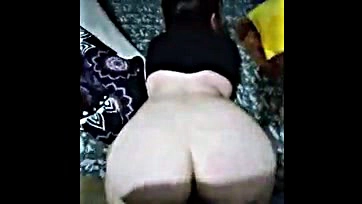 I'm following a fat ass's pleasure, feeling like a slut