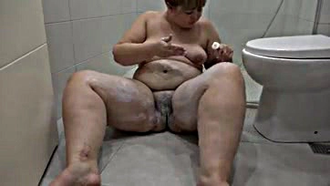 Mature BBW shaves her big, fat, and juicy body