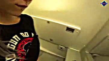 A woman masturbated on a plane, got horny