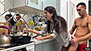 Fucking neighbor gets roughed in kitchen during dinner prep