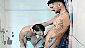 Alex Barcelona gets muscular guy's big uncut cock