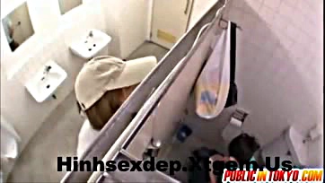 Vietnamese girl's sex video in public bathroom