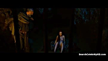 Sansa Stark gets brutally gang-banged by Lannister soldiers