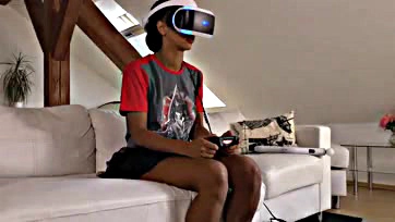 Fucking hell, Isabel got new PSVR game