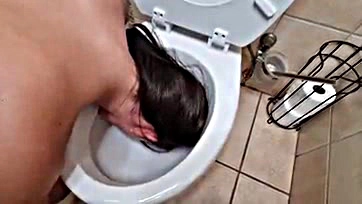 Woman engages in gross, disgusting toilet behavior