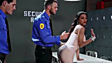 Jessy Dubai's ass gets brutally pounded by security