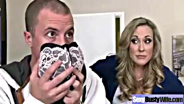 Brandi Love's horny housewife gets pounded by a stud