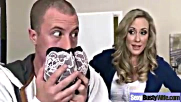 Brandi Love's horny housewife gets pounded by a stud