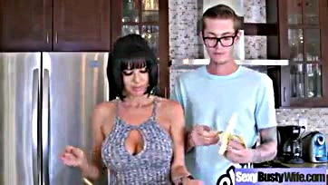 Sexy granny Veronica Avluv gets big-titted and fucked