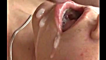 Oral sex and cumming on camera, free video