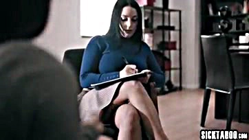 Angela White pleasures two women's vaginas