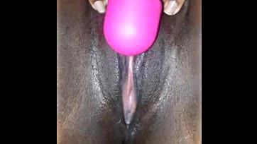 I'm obsessed with pink vibrator-induced pussy pleasure