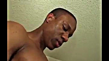 Black women get facial cum after oral sex