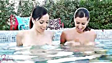 Jane and Jelena get wet in a pool party