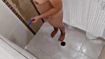 Fucking hot chick getting stretched in my bathroom