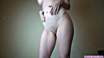 Girl exposes hairy vulva, flaunts camel toe