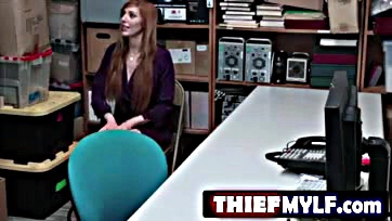 Redheaded thief Lauren Phillips gets MILFed