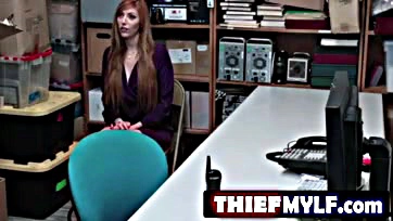 Redheaded thief Lauren Phillips gets MILFed