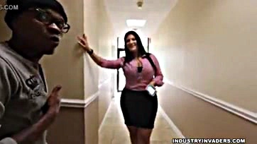 Kim's thick Latina lips suck BBC cock at office