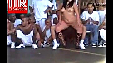 Naked women partying in Salvador prison get wild