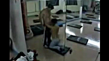 Arab couple gets freaky in hidden cam gym romp