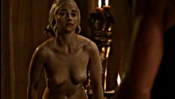 Emilia Clarke's Daenerys gets naked, no dragons involved