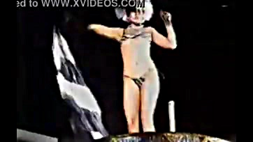 Fucking queen Xuxa rocks Carnaval at Atletico in '83