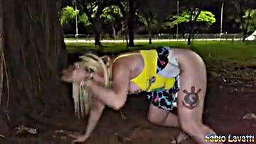 Soraya is sucking a black woman in the park