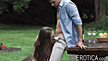 Teen gets outdoor anal sex from her boyfriend