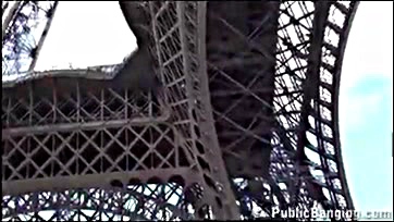 Threesome occurred at Eiffel Tower in Paris, France