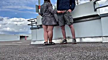 Sexy mom publicly pees in a parking lot