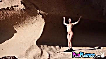 Sexy model flaunts hairy vulva in outdoor poses