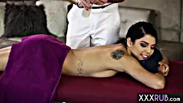 Corrupt dude gets Latina massage with large dick