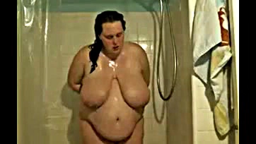 CountryBabee gets pounded by a big cock in shower