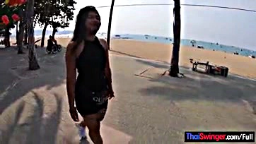 Thai teen makes porn with large foreign male