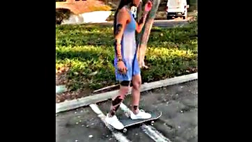 Fucking tattooed skater girl gets off in public