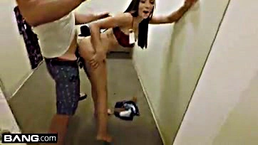 Lexi Luna blows dude in dressing room, gets nasty