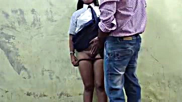 Indian college girl did teacher's dirty business in Mumbai