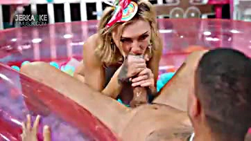 Sheena Ryder and Air Thugger get freaky for cash