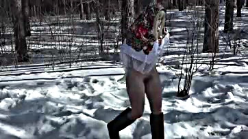 Siberian milf pees in snow, flaunts big ass