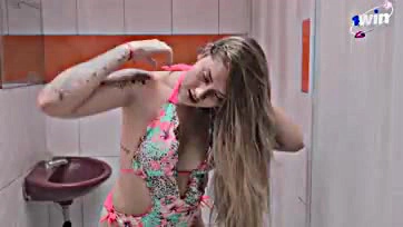 A Colombian girl gets creampied by her classmate