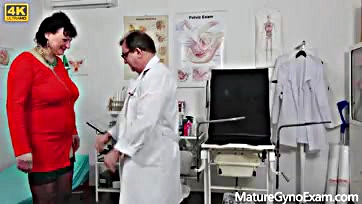 Country woman has massive squirting orgasm during gynecological exam