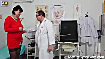 Country woman has massive squirting orgasm during gynecological exam