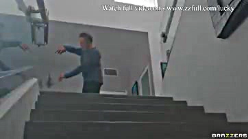 Real estate agent gets blown by a lucky client