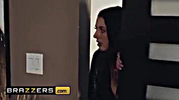 Angela White's massive booty gets busted by a burglar