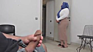 She got horny after seeing a hijabi's marriage